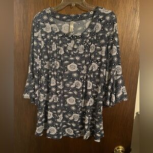 Ladies Large top